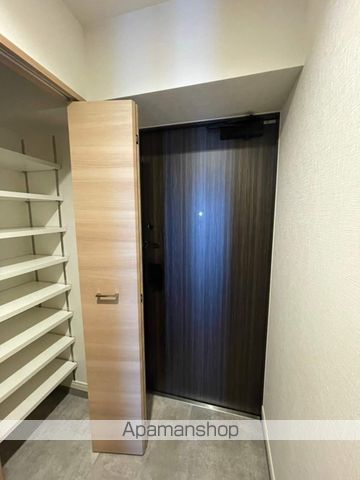 西鉄貝塚線 西鉄千早駅 徒歩4分 15階建 築7年の玄関写真