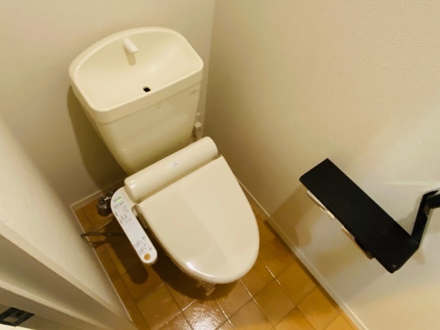クラージュ EASTのトイレ写真