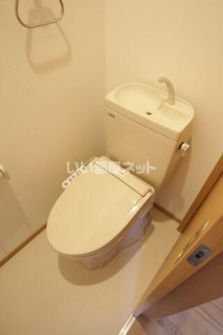 ラック平井のトイレ写真