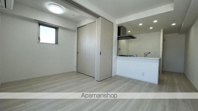 GRANPASEO浅草橋の居間写真