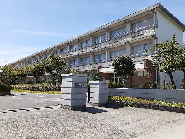 小学校　半田市立花園小学校（小学校）まで400m