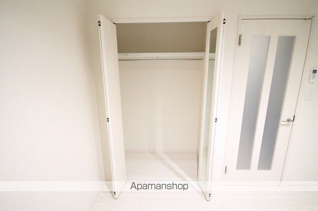 プレジール小本の玄関写真