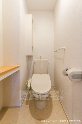 ＪＲ奈良線 木幡駅 徒歩15分 2階建 築9年のトイレ写真