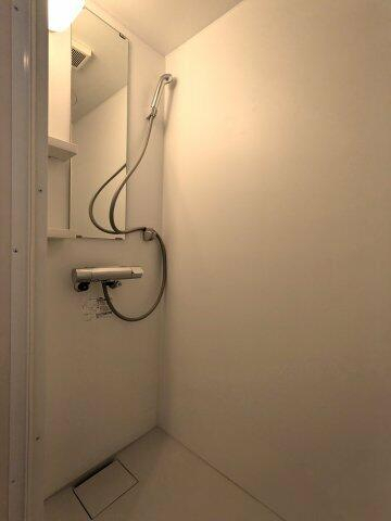 バス・シャワールーム　別部屋参考写真