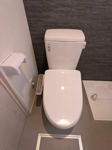 トイレ　別部屋参考写真