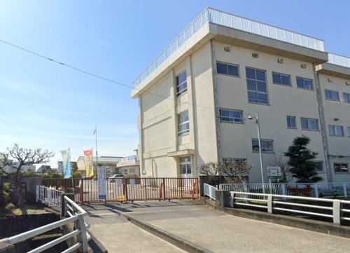 小学校　黒田小学校（小学校）まで520m