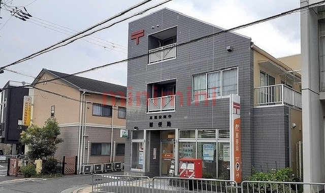 ＪＲ東海道本線 高槻駅 バス乗車時間：18分 最寄りバス停で下車 徒歩2分 3階建 築6年の周辺写真