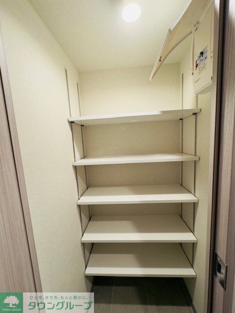 東京メトロ日比谷線 六本木駅 徒歩9分 11階建 築1年の内装写真