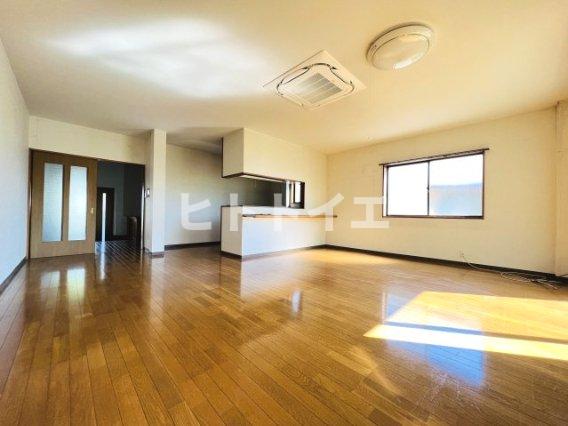 西江コーポ7の居間写真