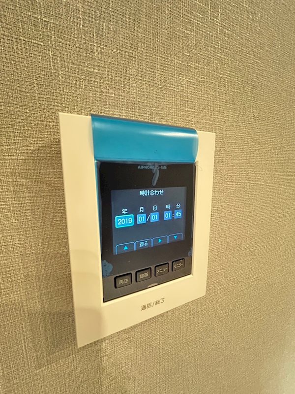セキュリティ　モニター付きインターホン