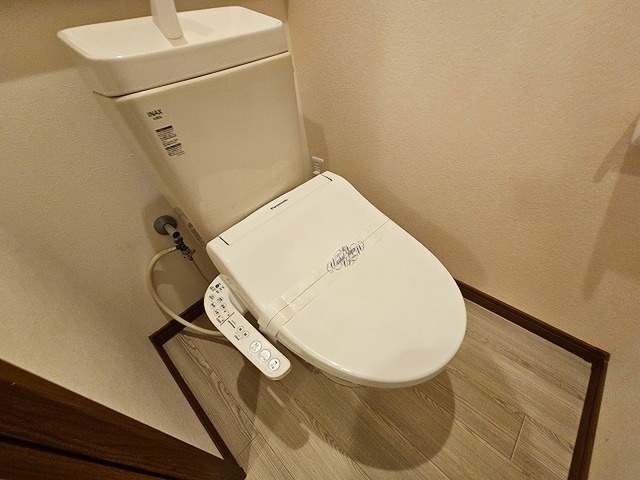 トイレ　参考画像です