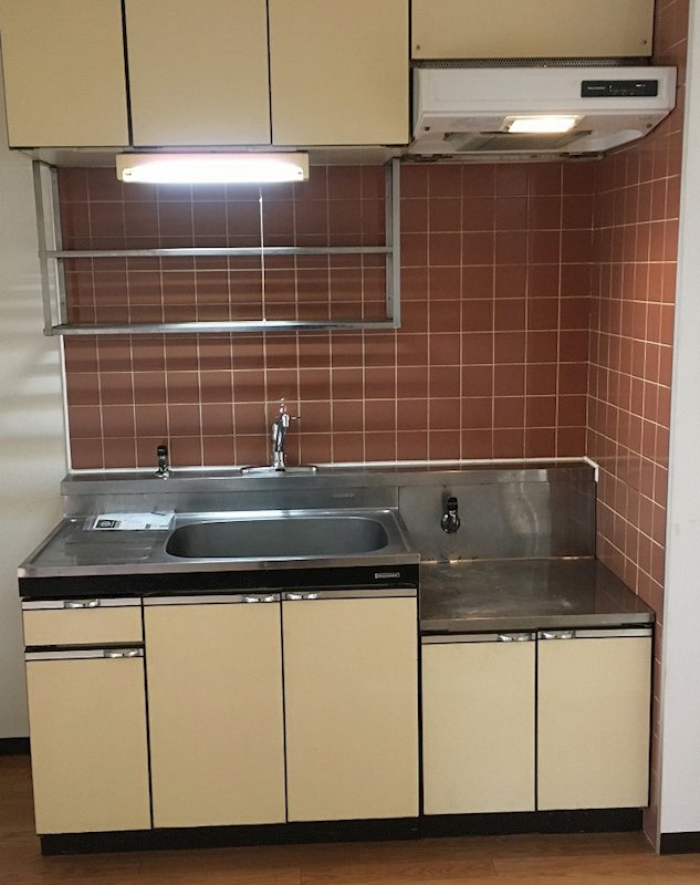 京急本線 六郷土手駅 徒歩5分 7階建 築42年のキッチン写真