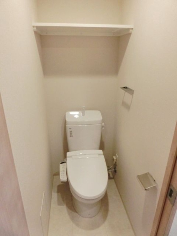 トイレ　※別部屋参考写真