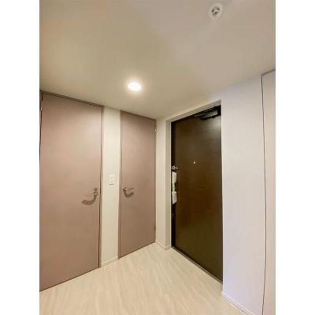 玄関　※写真は同タイプ住戸です。
