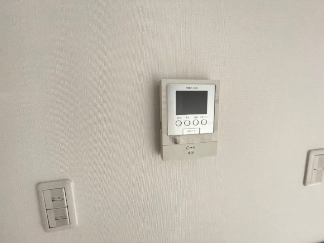 セキュリティ　モニターフォン付きです