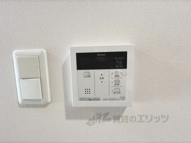その他設備　給湯器リモコン