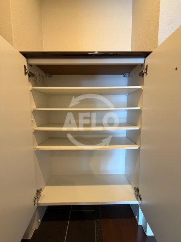 収納　フロンティアコート堺筋本町　シューズボックス
