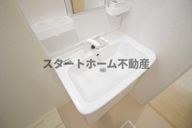 洗面設備　脱衣スペースもあります