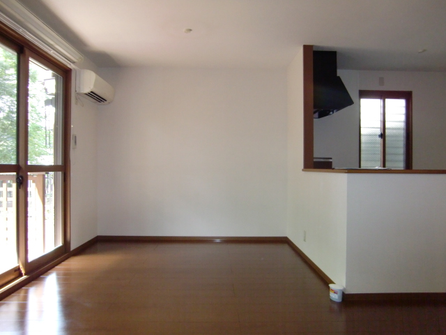 居室・リビング　反転タイプの参考写真です