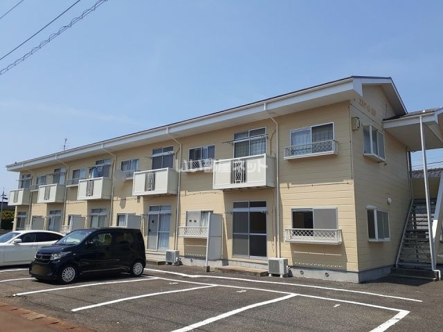 新潟県三条市新光町（アパート）の賃貸物件の外観