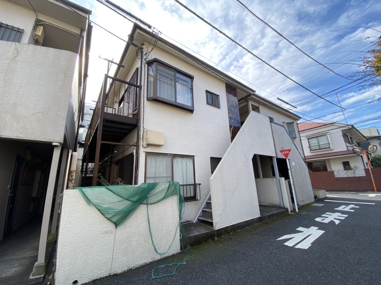 世田谷区松原のアパートの建物外観