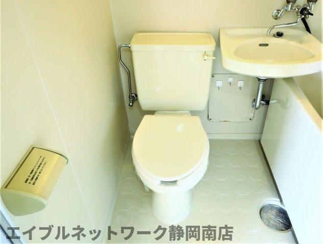 トイレ　トイレです