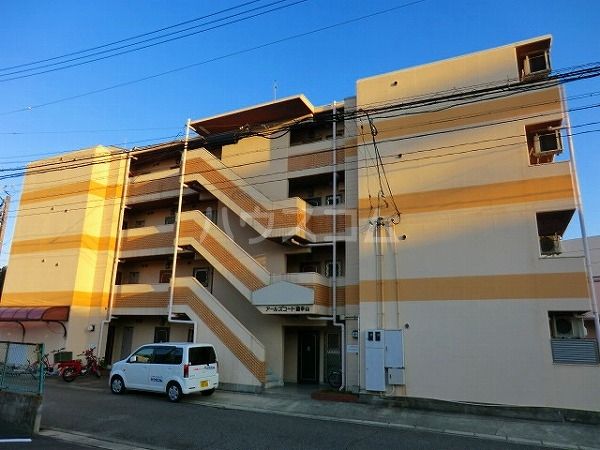 愛知県名古屋市守山区小幡５（マンション）の賃貸物件の外観