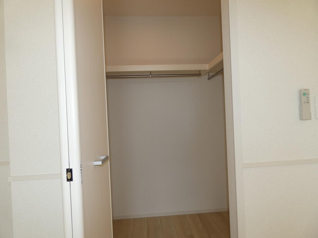 収納　ウォークインクローゼット