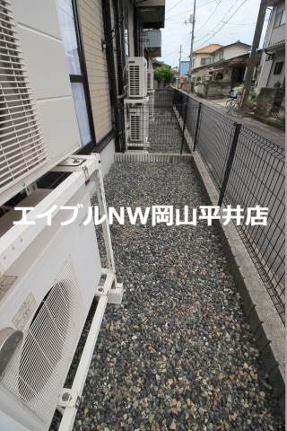 【瀬戸内市邑久町山田庄のアパートの庭】