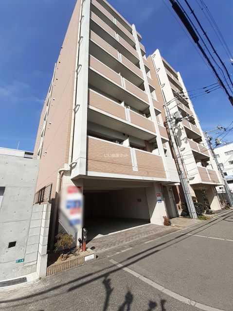 【堺市堺区宿院町西のマンションの建物外観】