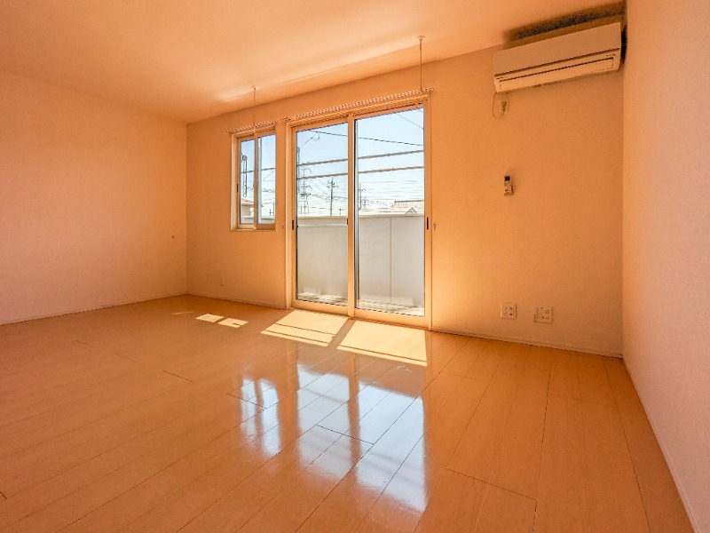 居室・リビング　図面と現状に相違がある場合には現状を優先