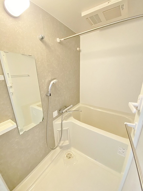 バス・シャワールーム　浴室乾燥・暖房機能付浴室