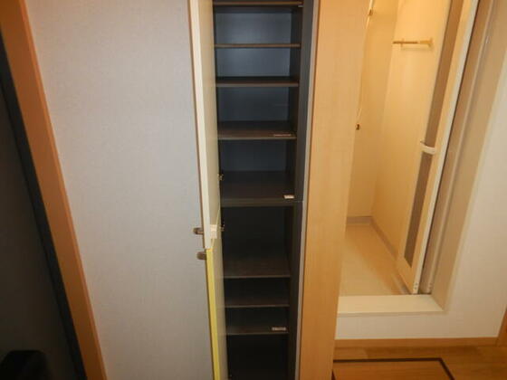 玄関　シューズボックス