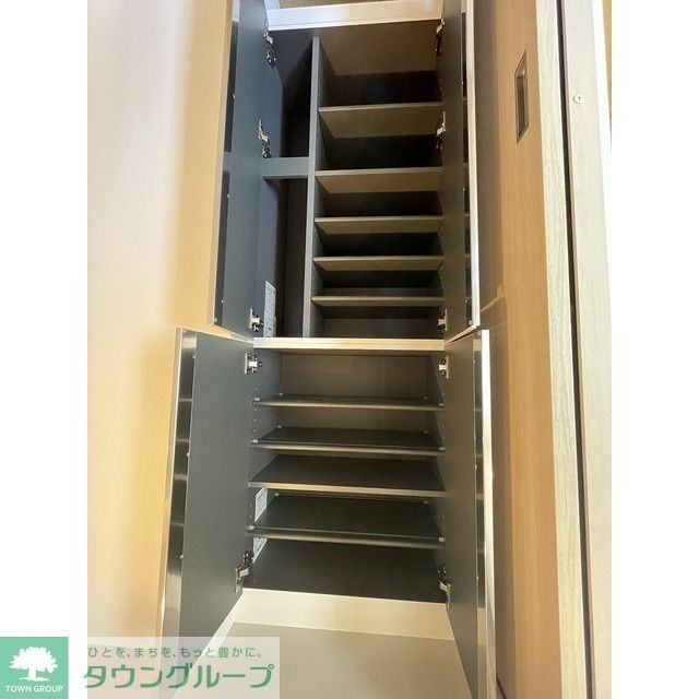 玄関　シューズボックス