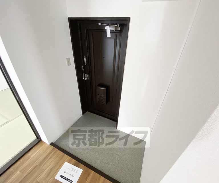 玄関　大きな段差がありません