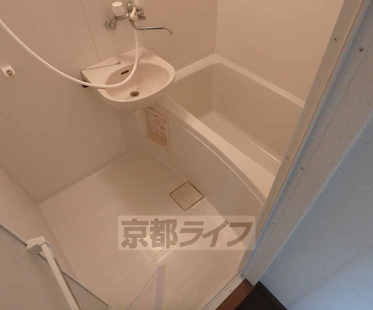 バス・シャワールーム　浴室写真です。