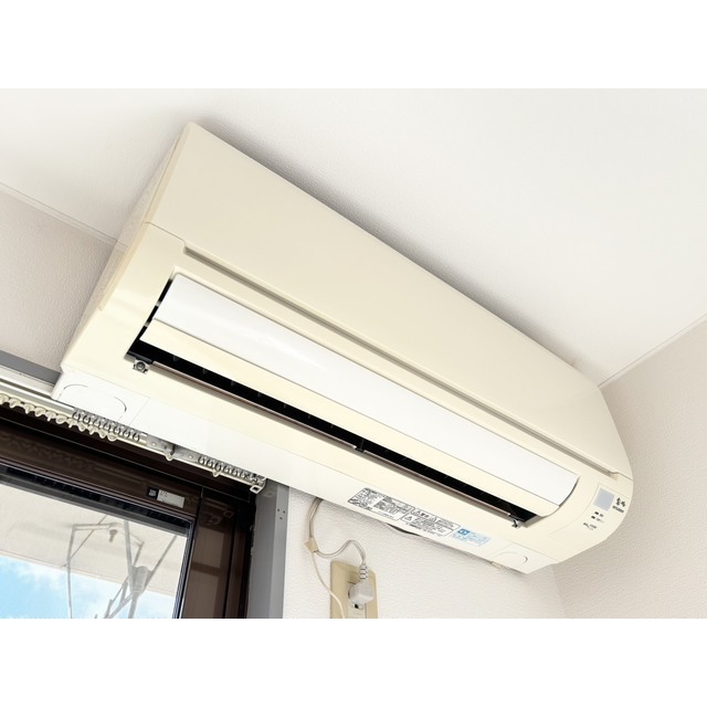 その他設備　エアコン（同仕様タイプ・現況優先）