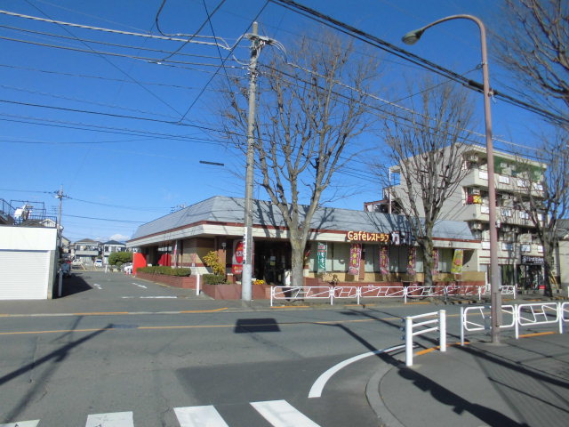 飲食店　ガスト八王子散田店（飲食店）まで549m