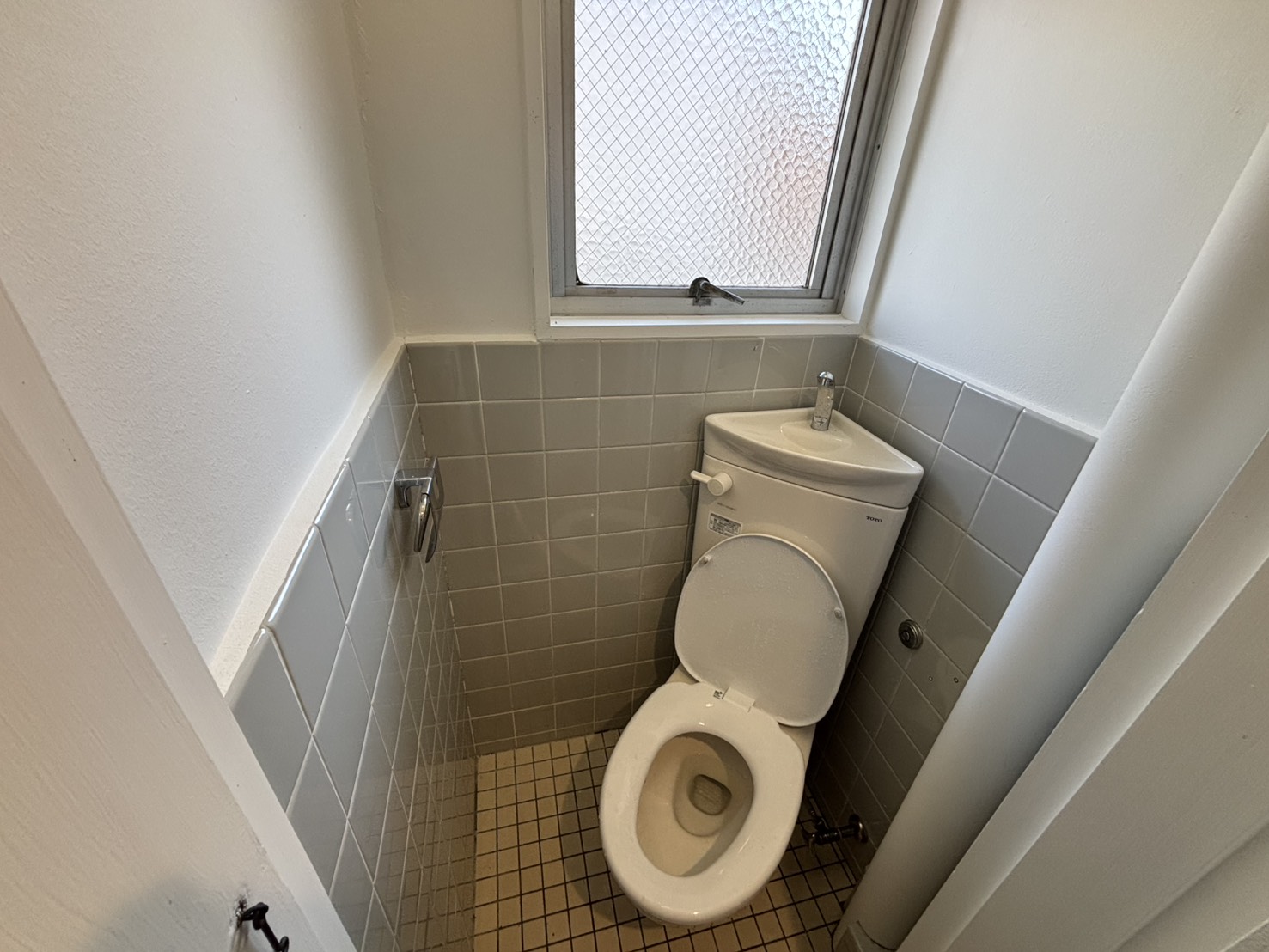 星陵台貸家のトイレ写真