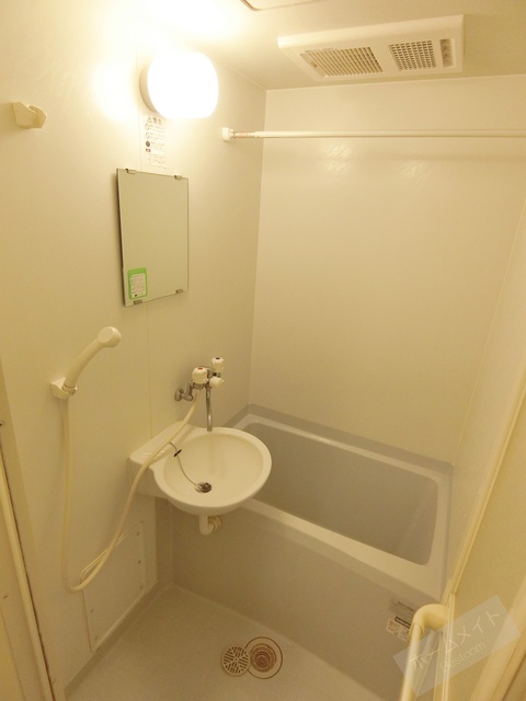 バス・シャワールーム　浴室換気乾燥機で急ぎのお洗濯もＯＫ♪