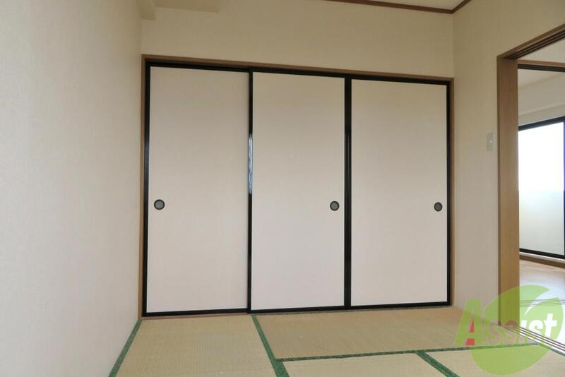 収納　和室には押し入れがあります、寝具の収納にいいですよね