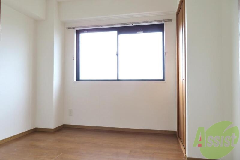 その他部屋・スペース　こちらは４帖洋室、寝室として良さそうですね