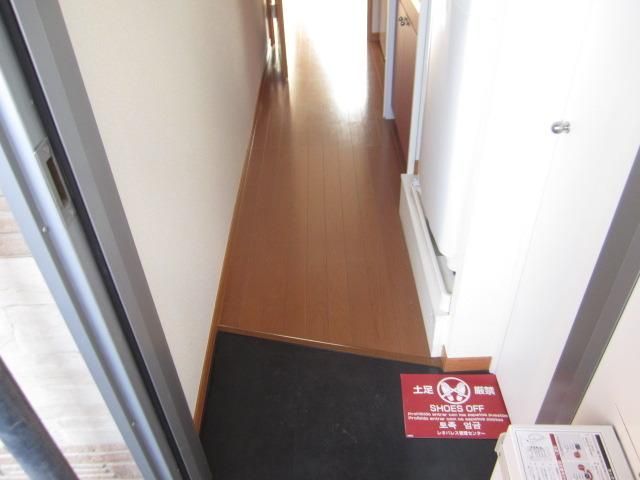 玄関　♪玄関周りもひろびろ♪