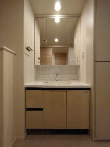 洗面設備　ルフォンプログレ四谷