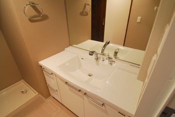 洗面設備　忙しい朝には欠かせない洗面所です