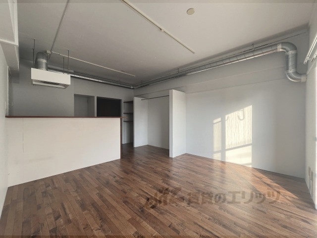 居室・リビング　洋室