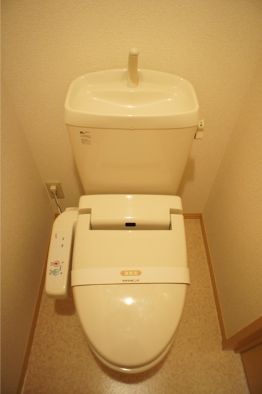 トイレ　図面と現状に相違がある場合には現状を優先