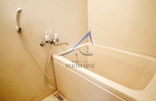 バス・シャワールーム　お風呂です。
