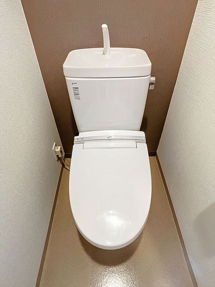 トイレ　※他号室の写真です。