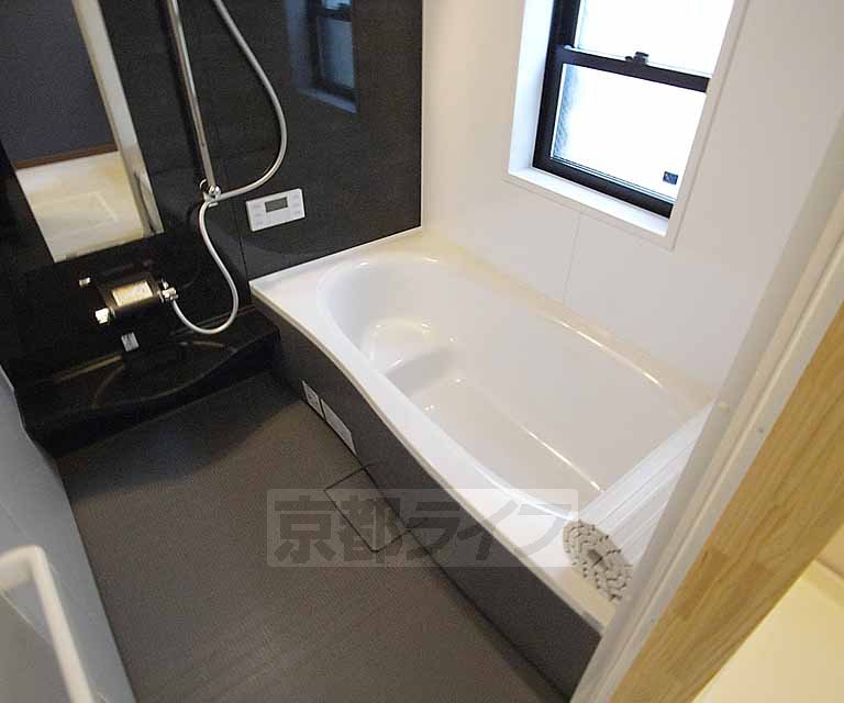 バス・シャワールーム　足を伸ばしてリラックス